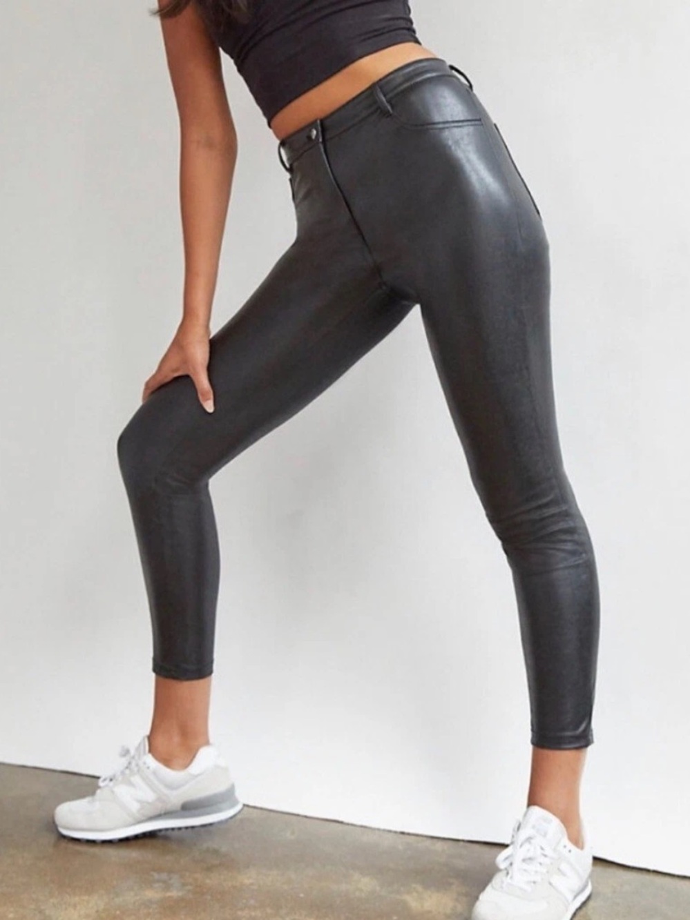 Aritzia Wilfred Free Charm Pants Black Faux Vegene Leather High Waist Pants